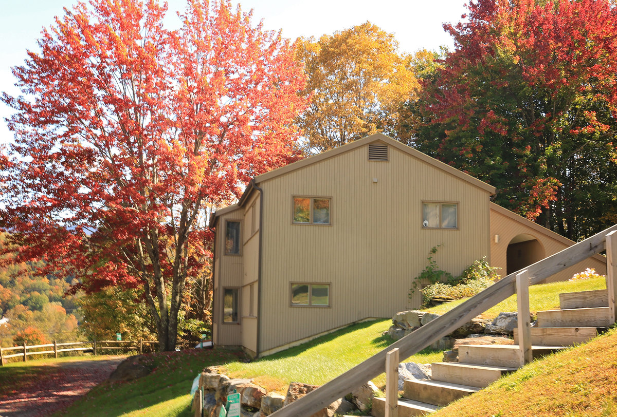 Stowe Village Apartments